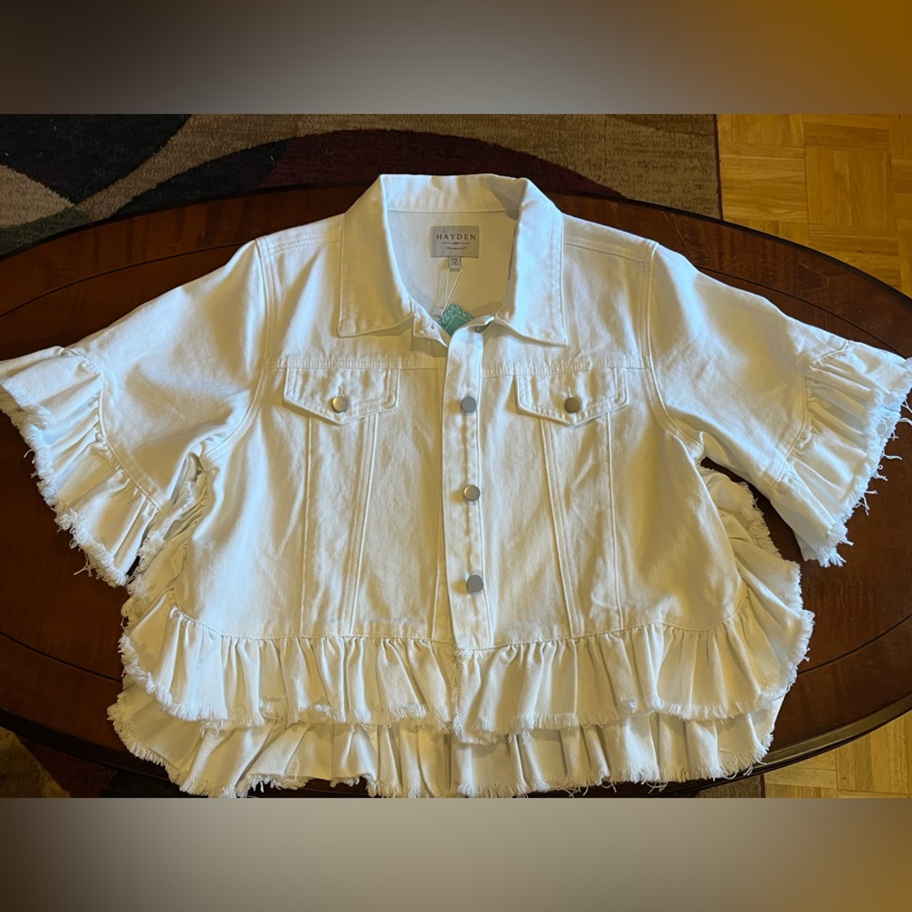 Ruffled denim / jean jacket w/ distressed hems. Buttoned up, oversized. White. M - Picture 13 of 13